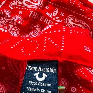 True Religion Scarf and Pocket Square 20”x20”
Red, Cotton.